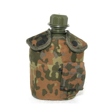 Water bottle with cup, pouch Flecktarn