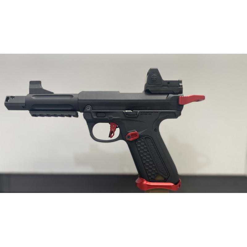 CUSTOM AAP01 Noir avec accessoires Rouge, lampe et RMR Heritage Airsoft